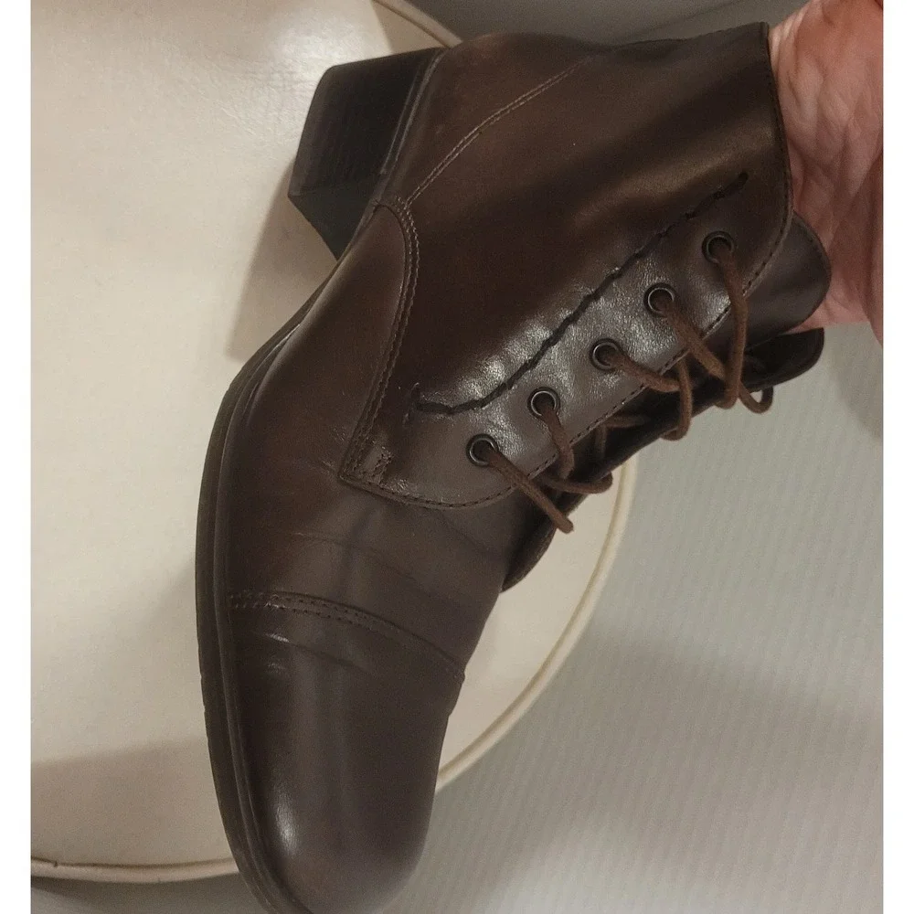 Easy Spirit Brown Leather Pixie Lace up Booties with block heels SZ 8.5 - Picture 9 of 9